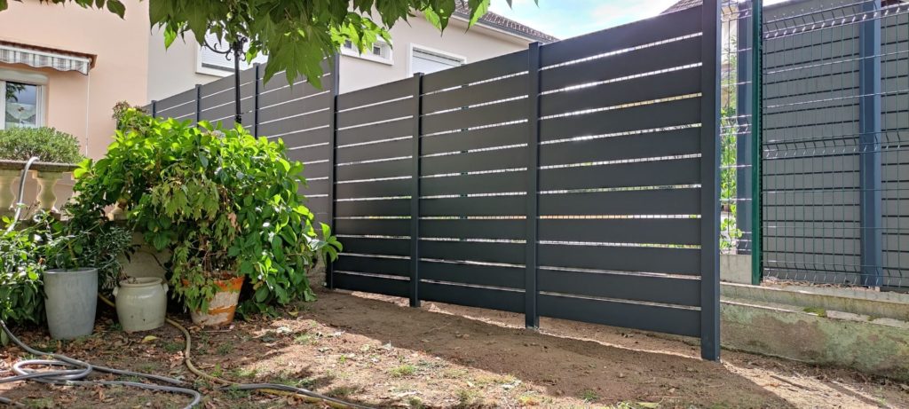 installation claustra pvc Montluçon
